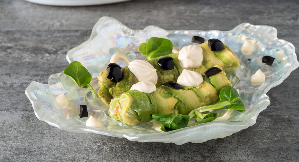 Aguacate relleno de salmón ahumado