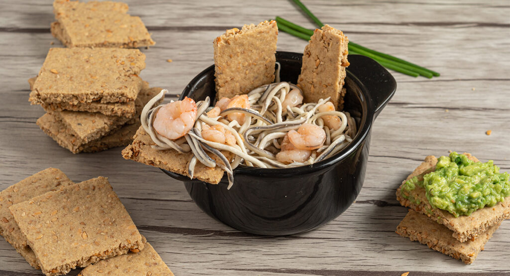 Galletas saladas tipo crackers con semillas