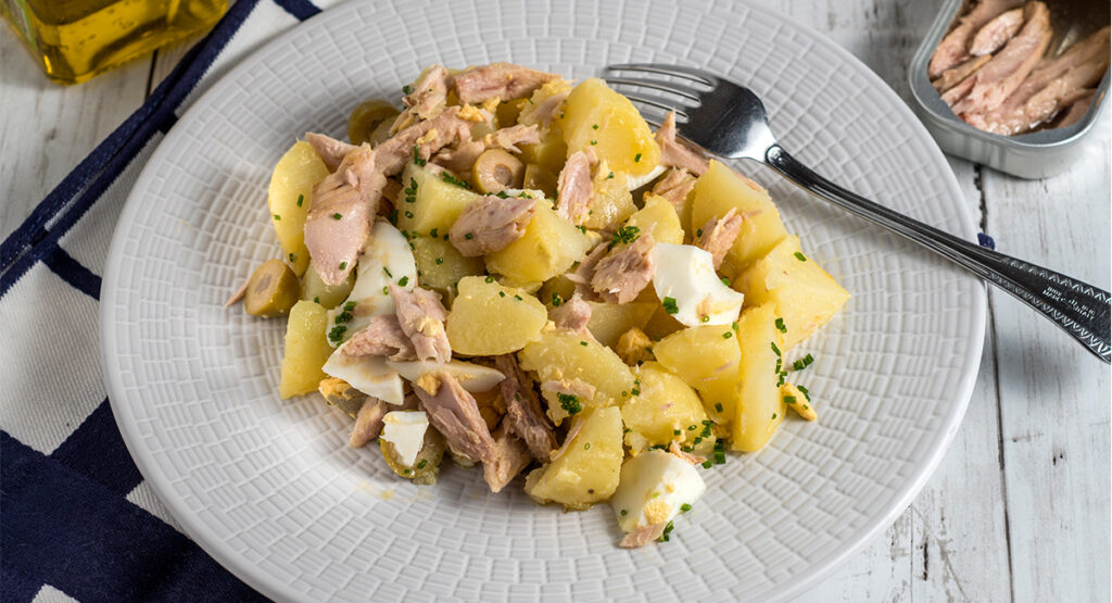 Papas aliñás con melva