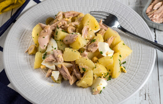 Papas aliñás con melva