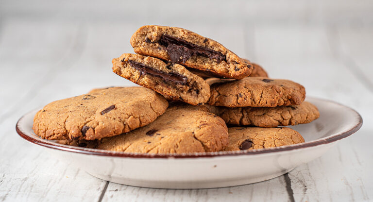 Cookies crema de cacahuete y chocolate