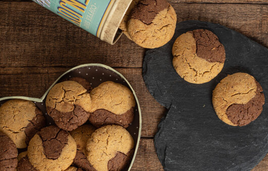 Galletas yin yang de avellanas y chocolate