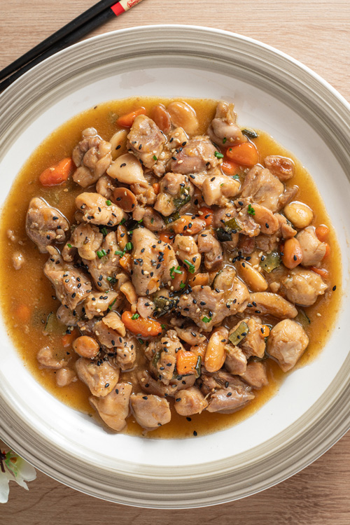 Pollo con almendras estilo chino