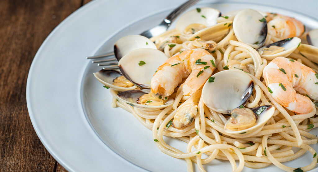 Espaguetis ‘alle vongole’ (con almejas)