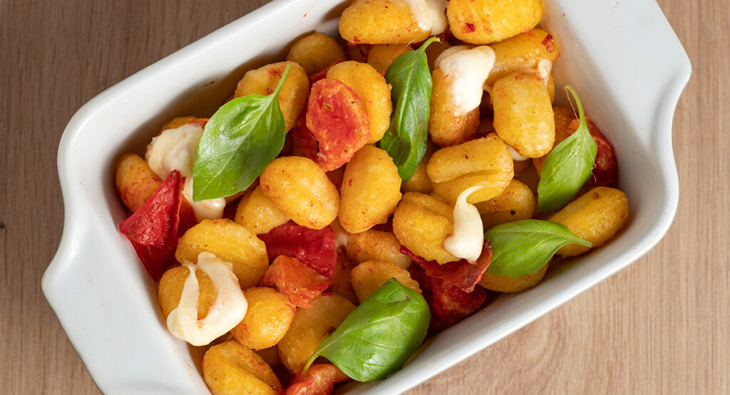 Ñoquis caprese